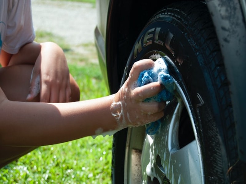 Tire shine